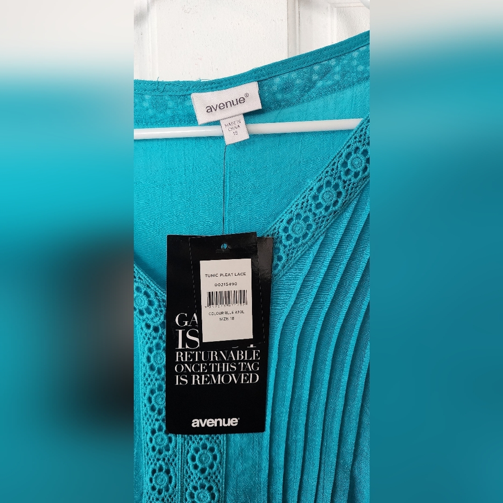 Turquoise Avenue Tunic with Pleat Lace,